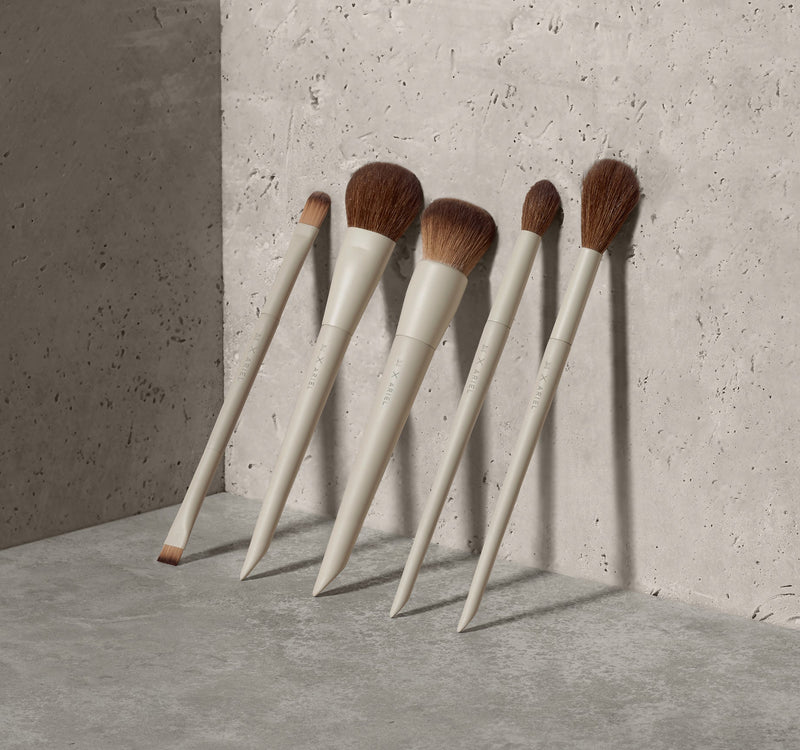 Morphe X Ariel A22 Blush Brush - Image 5 out of 6