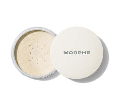 Open Morphe Jumbo Bake & Set Soft-Focus Setting Powder jar showing Translucent loose powder under sifter, white MORPHE lid. | Jumbo Bake & Set Setting Powder | Secondary image
