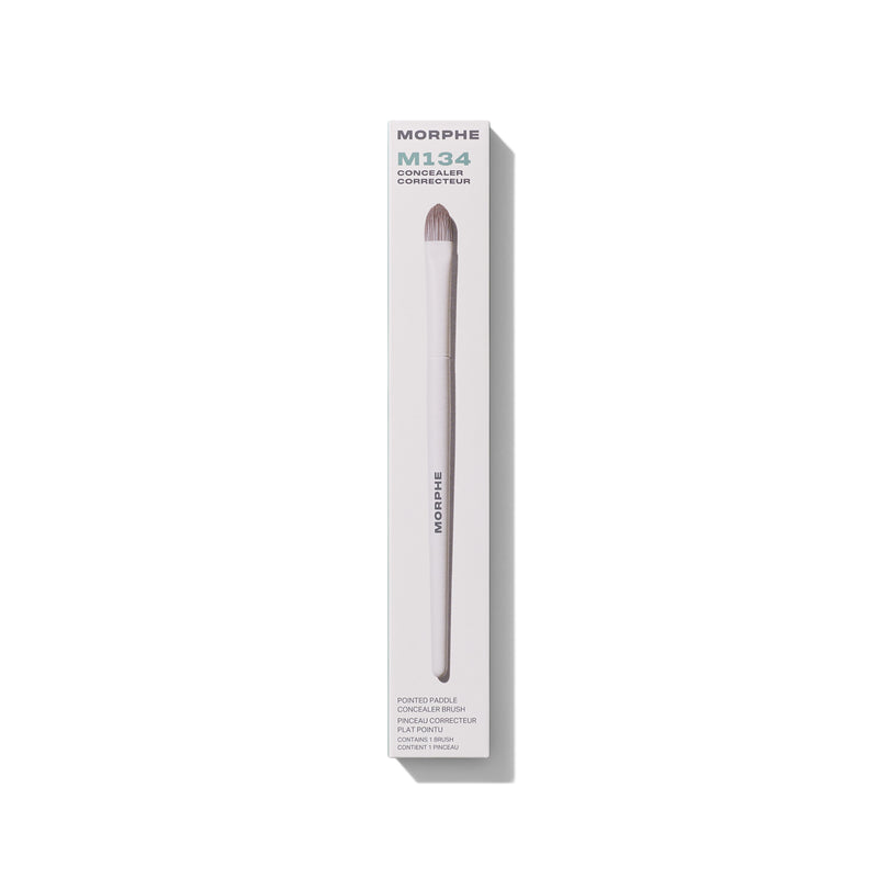 M134 Pointed Paddle Concealer Brush - Image 2 out of 5