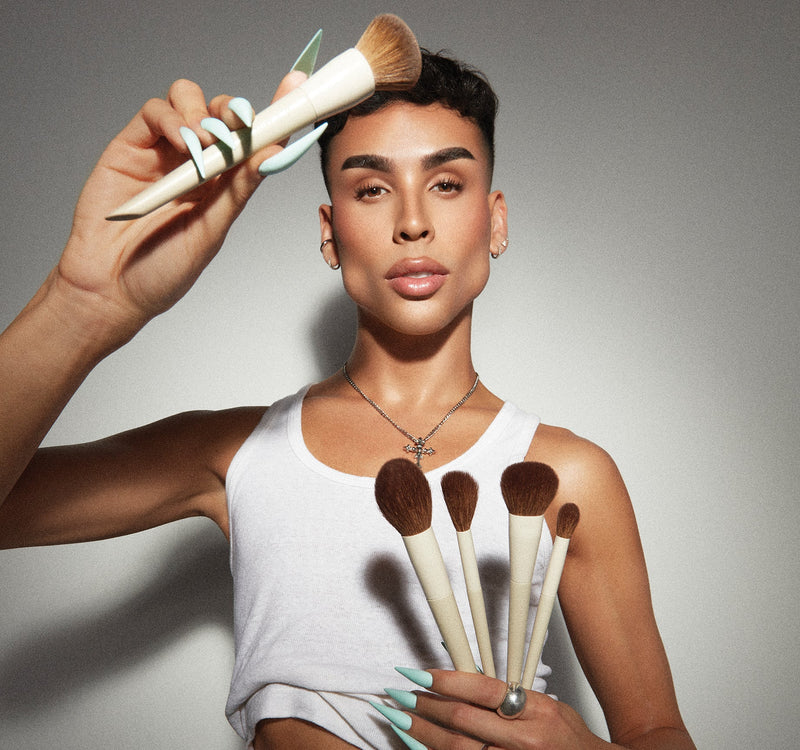Morphe X Ariel A22 Blush Brush - Image 3 out of 6