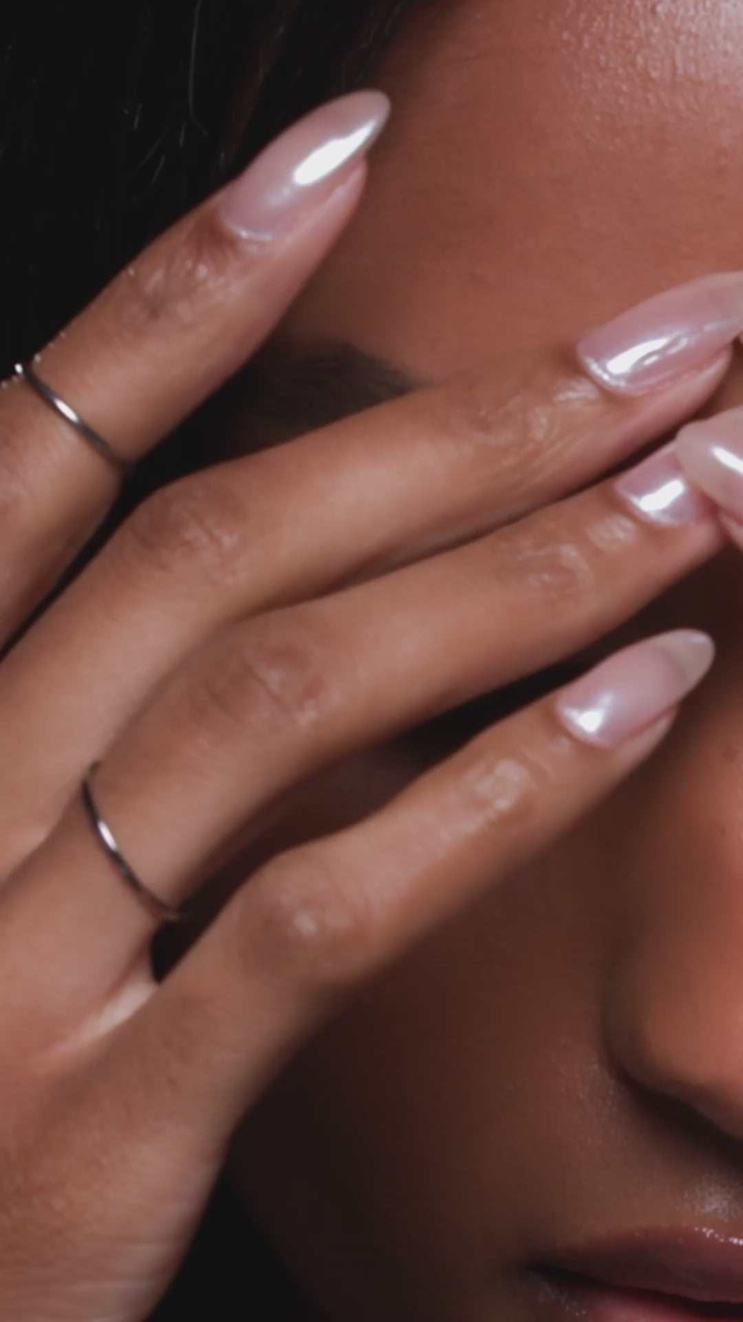 Shape, hold, & tint brows with the new Supreme Brow Wax - Image 2 out of 5